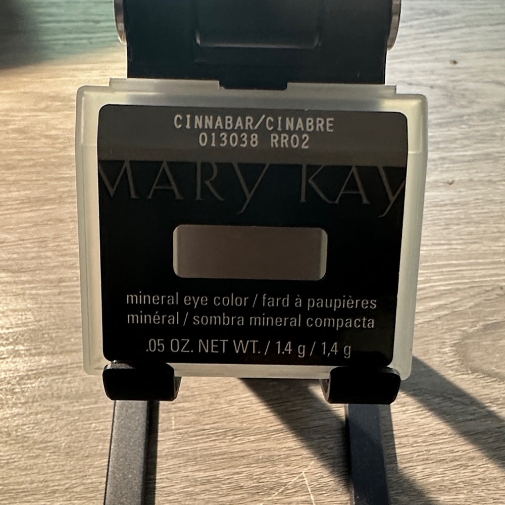 Mary Kay Cinnabar Mineral Eye Shadow
